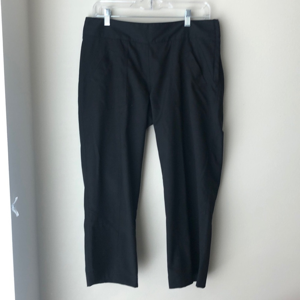 LIJA black Capri pants